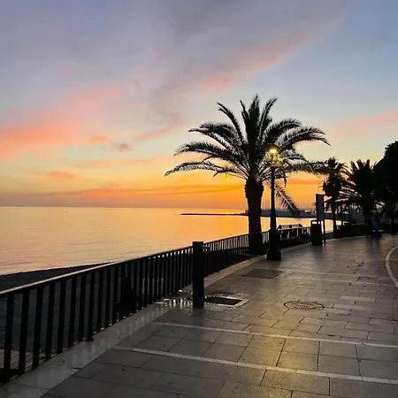 Marbella Beach Front Edificio Mayoral Centro Ciudad Primera Linea Muy Espacioso Acceso Directo Playa * Марбелья