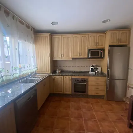 Front Edificio Mayoral Centro Ciudad Y Primera Linea Playa Muy Amplio Y Espacioso Appartement