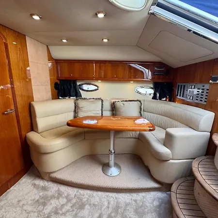 Front Edificio Mayoral Centro Ciudad Y Primera Linea Playa Muy Amplio Y Espacioso * Marbellac