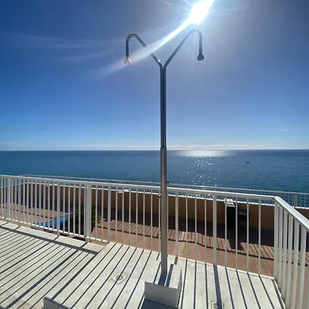Апартаменты Marbella Beach Front Edificio Mayoral Centro Ciudad Primera Linea Muy Espacioso Acceso Directo Playa Марбелья