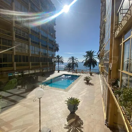 Апартаменты Marbella Beach Front Edificio Mayoral Centro Ciudad Primera Linea Muy Espacioso Acceso Directo Playa Марбелья