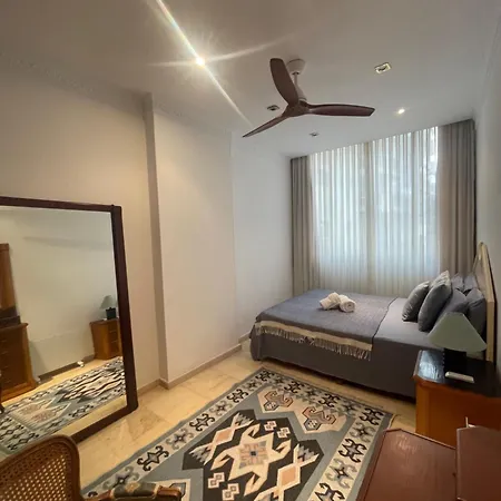 Апартаменты Marbella Beach Front Edificio Mayoral Centro Ciudad Primera Linea Muy Espacioso Acceso Directo Playa