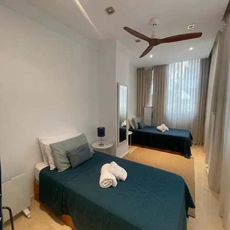 Апартаменты Marbella Beach Front Edificio Mayoral Centro Ciudad Primera Linea Muy Espacioso Acceso Directo Playa Марбелья